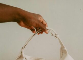 Moda Haftalarında Saç Bandı Kullanımı: Şıklığı Artıran İpuçları