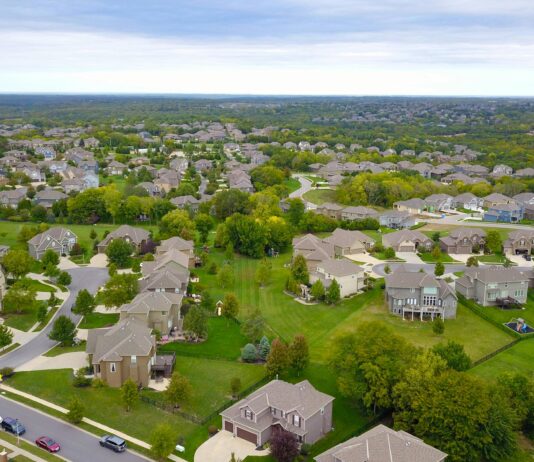 Özel Günlerde Saç Bandı Kullanımı: Şıklığı Yakalamanın Sırları