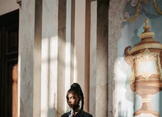 Moda Dergilerinde Yer Alan Tokalar: Şıklığın Sırları Neler?