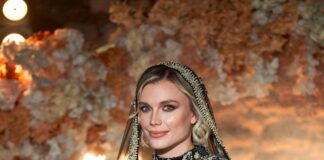 Düğün Saç Bandı İle Duvak Kombinasyonu Nasıl Mükemmel Olur?