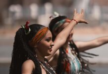 Festival Kombini İçin Saç Bandı: Şıklığı Yakalamanın Sırları