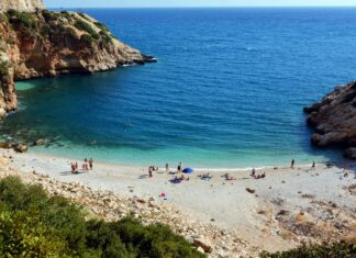 Plaj İçin Saç Bandı Modelleri: Şıklığı Ve Rahatlığı Keşfedin!