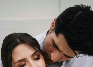 Düğün Davetlileri İçin Saç Aksesuarı: En Şık ve Trend Öneriler