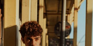 Abartısız Şık Tokalar İle Zarafetin Sırrını Keşfedin