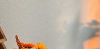 Çiçekli Toka Kombinleri İle Şıklığınızı Zirveye Taşıyın!