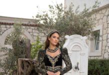 Saç Tokalarıyla Kombin Tamamlama: Şıklığınızı Zirveye Taşıyın!