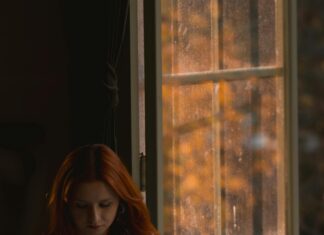 Saç Bandı İle Rahat Stil Yaratma: Şıklığın Sırları ve İpuçları