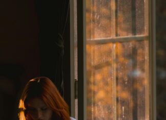 Saç Aksesuarı İle Rahat Kombin Nasıl Yapılır? Şık İpuçları