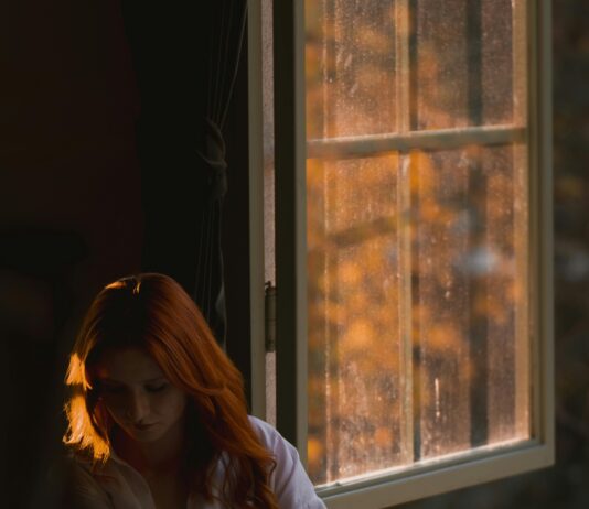 Saç Aksesuarı İle Rahat Kombin Nasıl Yapılır? Şık İpuçları