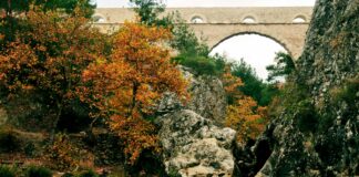 Saç Aksesuarı Modasında Renk Patlaması: Şaşırtıcı Trendler!