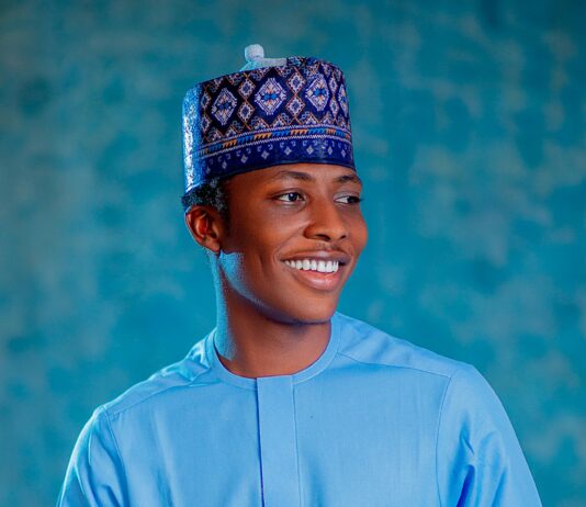 Taşsız Ama Şık Tokalar: Zarafetin ve Şıklığın Sırrı!