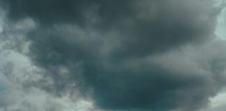 Saten Toka Mı Kumaş Toka Mı? En İyi Seçimi Keşfedin!