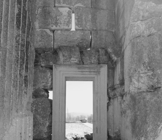 Saç Aksesuarı İle Renk Uyumu Nasıl Sağlanır? Şaşırtıcı İpuçları