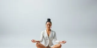 Moda ve Meditasyon: İçsel Barışın Stili Fashion and Meditation: The Style of Inner Peace