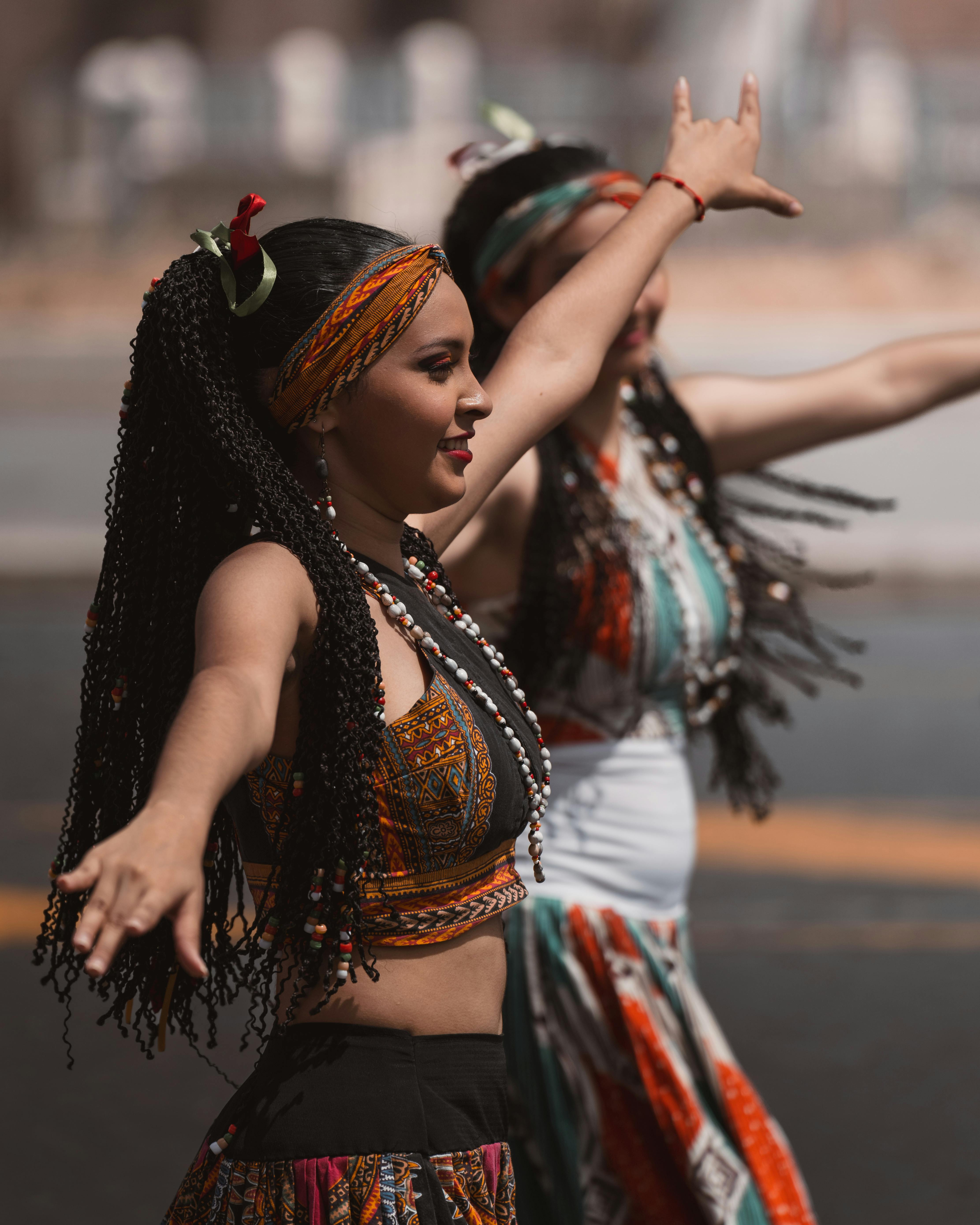 Festival Kombini İçin Saç Bandı: Şıklığı Yakalamanın Sırları